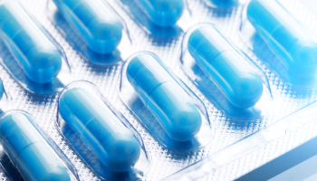 Změna v zákoně může zkomplikovat distribuci léčiv. Výrobci varují před nekontrolovaným vývozem do zahraničí  